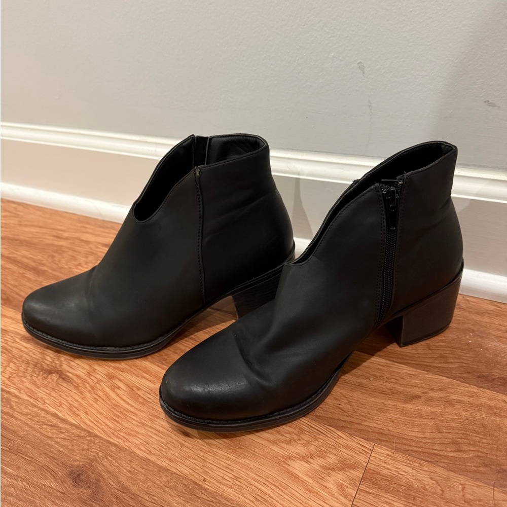 Pierre Dumas Black Deep Front Ankle Booties